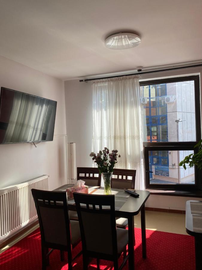 Casa Pino Hotel Brasov Luaran gambar