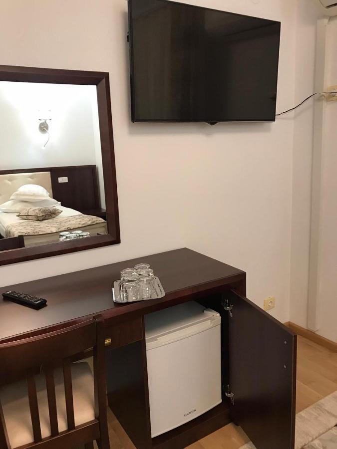 Casa Pino Hotel Brasov Luaran gambar