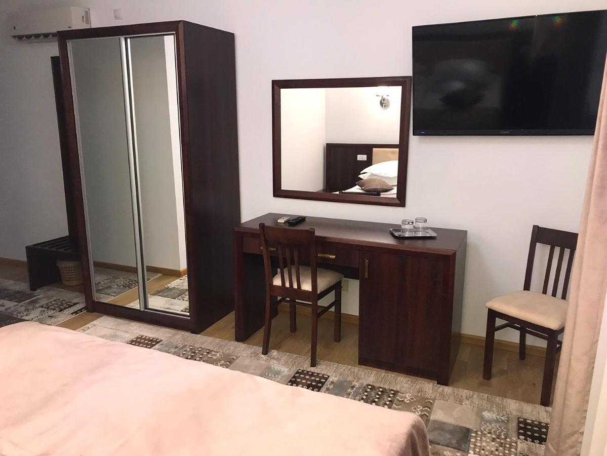 Casa Pino Hotel Brasov Luaran gambar